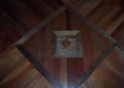 Affiliated Flooring-Diamond hardwood-square inlay